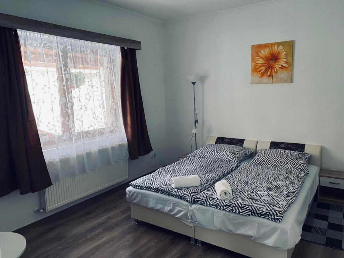 Hotel Sator-Hegy Vendeghaz Abaújszántó Exterior foto